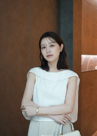 井澤健太朗
楫真梨子