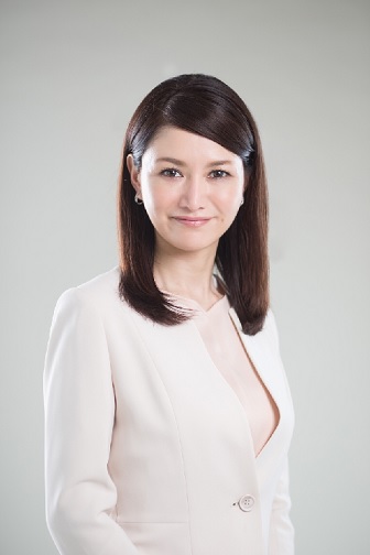 山口真由