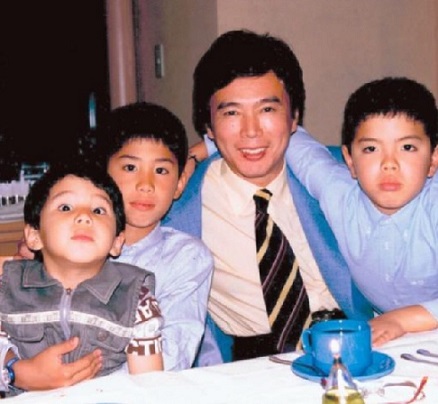 森進一と3人の息子