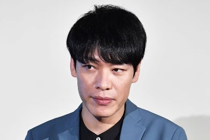 川島明